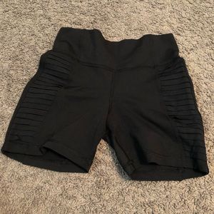 Lululemon spandex shorts